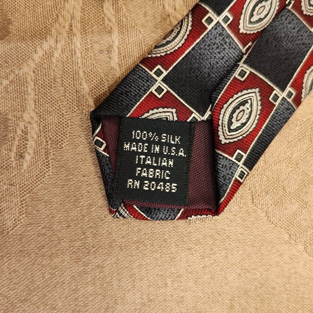 Stafford 100% Silk Red and Grey Patterned Tie, Excellent Used Condition! (EUC) - Picture 4 of 6